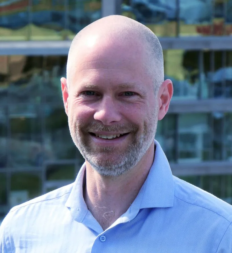Sean Erik Foss